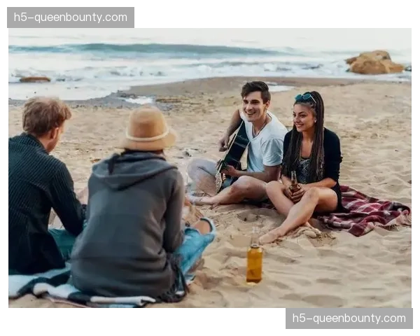 泰国举办首届“沙滩排球音乐节”，将体育赛事与文化旅游结合，吸引超5万游客